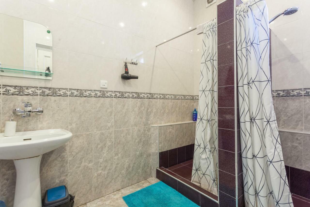 M42 Hostel Tbilisi Rum bild