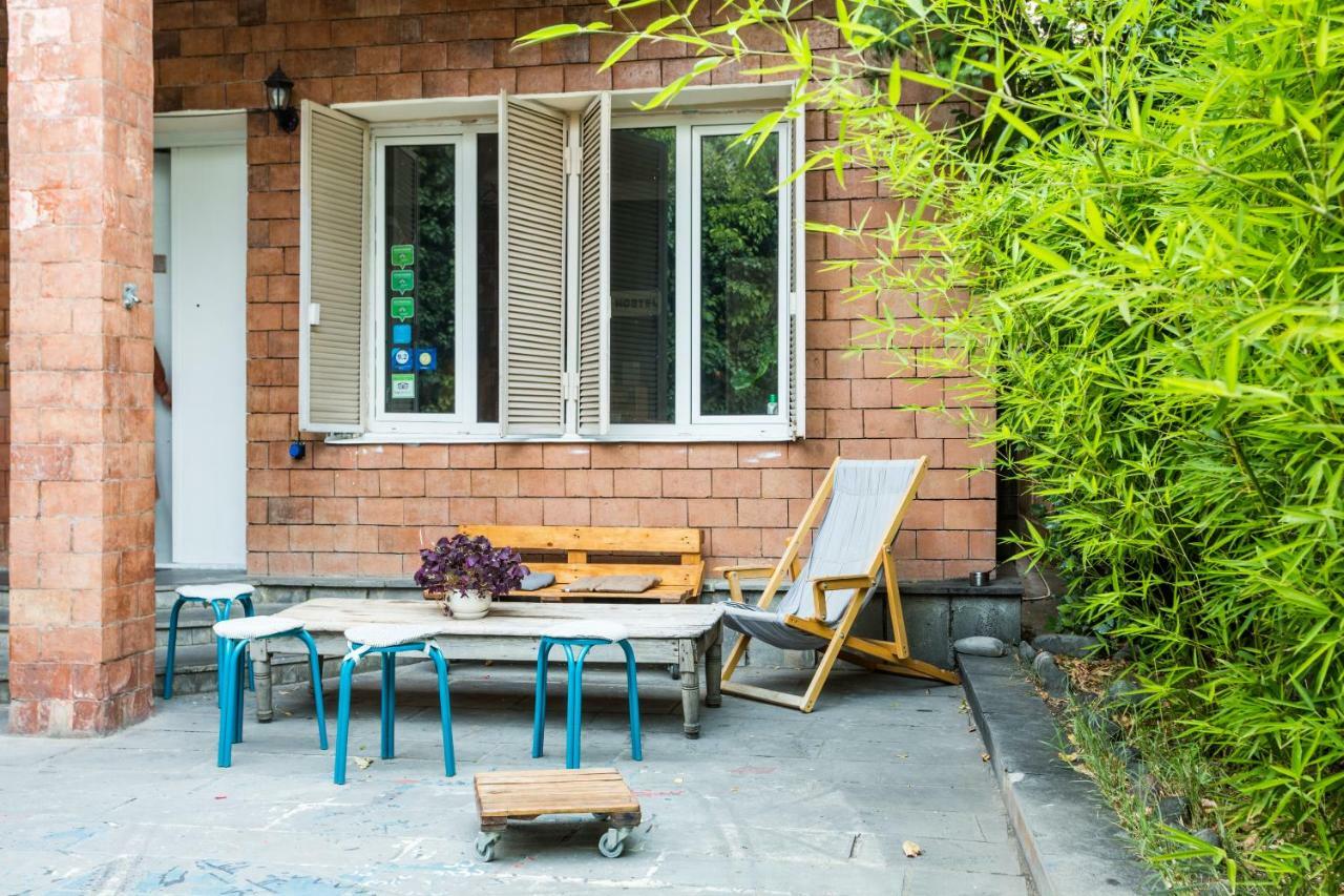 M42 Hostel Tbilisi Exteriör bild