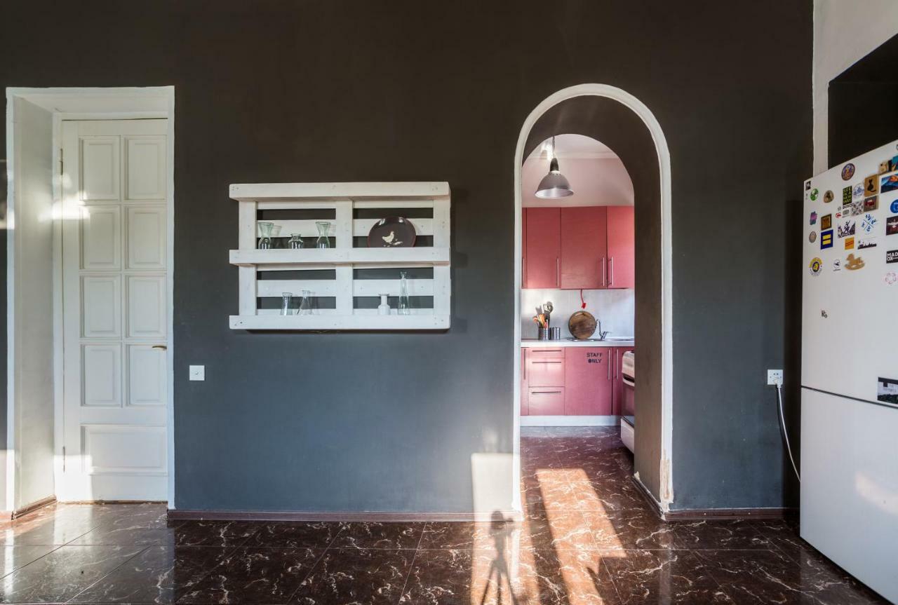 M42 Hostel Tbilisi Exteriör bild