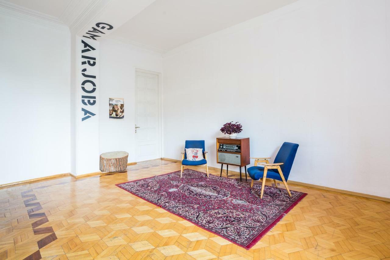 M42 Hostel Tbilisi Exteriör bild
