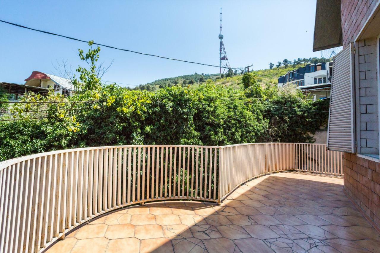 M42 Hostel Tbilisi Exteriör bild